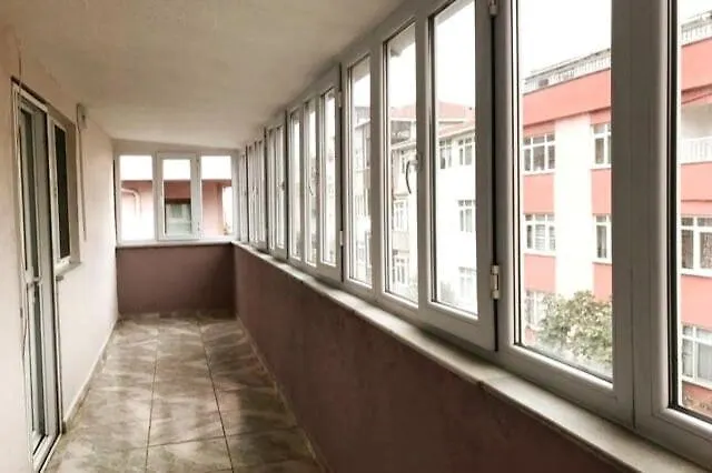 Cozy Apartment Near Pelican Mall, İstanbul