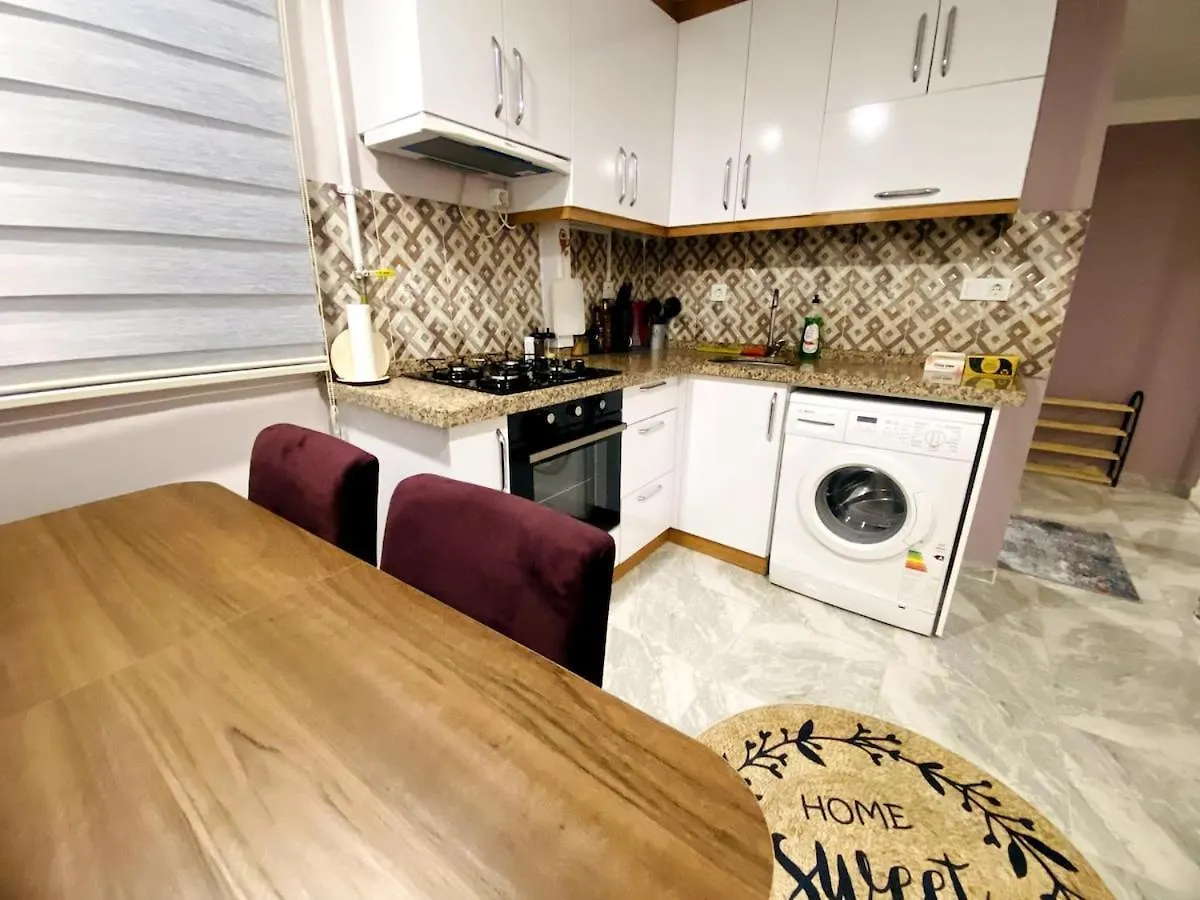 Cozy Apartment Near Pelican Mall, İstanbul 0*,  Türkiye